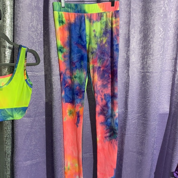 Stylish 2pc Set - Picture 7 of 7